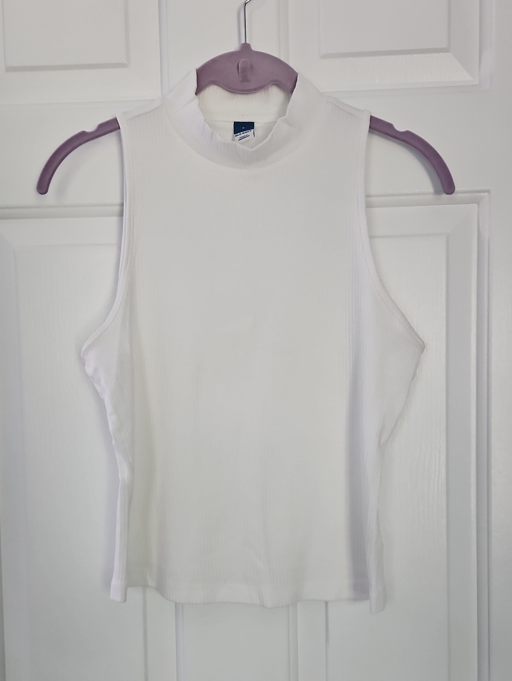 Old Navy White Ribbed Sleeveless Mock Neck Tank